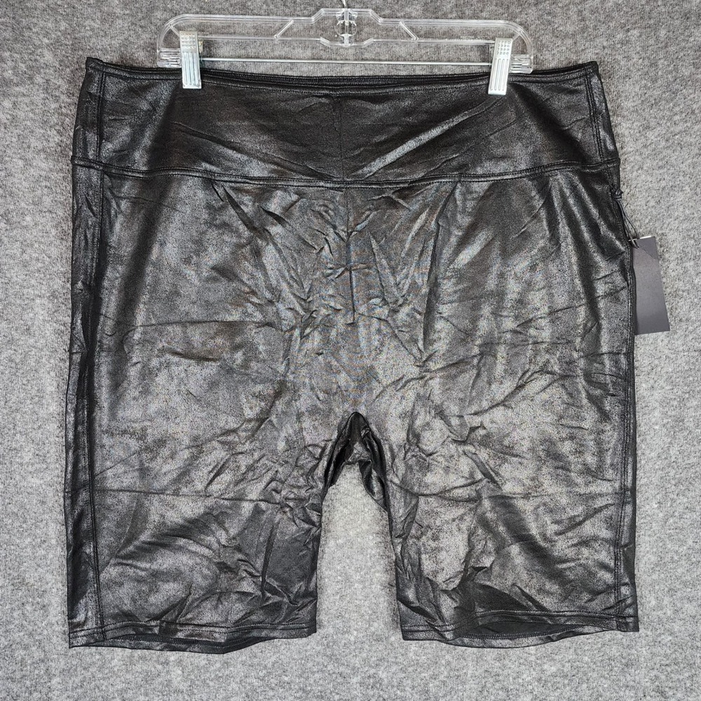 Black Tape Shorts Womens 2X 1972510 MP Black Faux Leather Metallic NEW